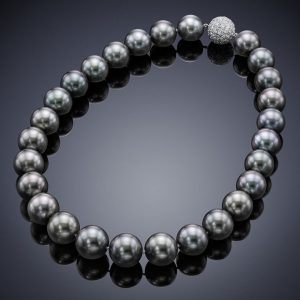 Classic Tahitian Pearl Necklace@2x