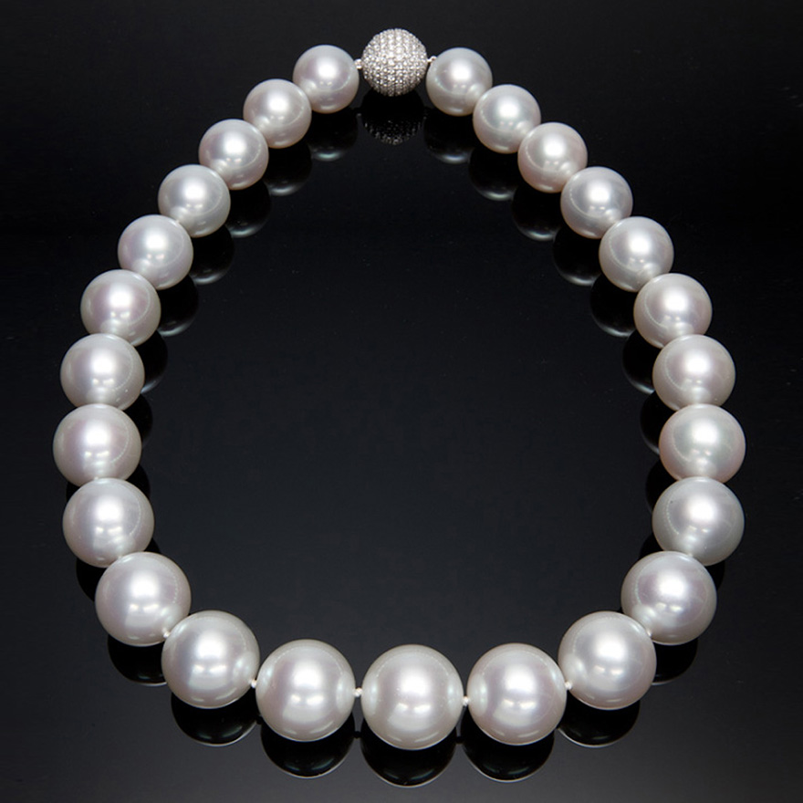 A strand of pearls with graduated size pearls