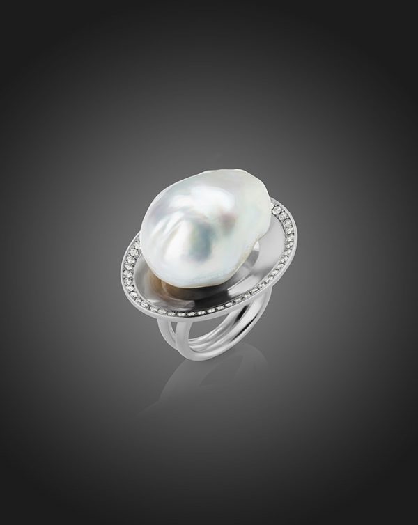 Pearl on a Platter South Sea Baroque Pearl Ring