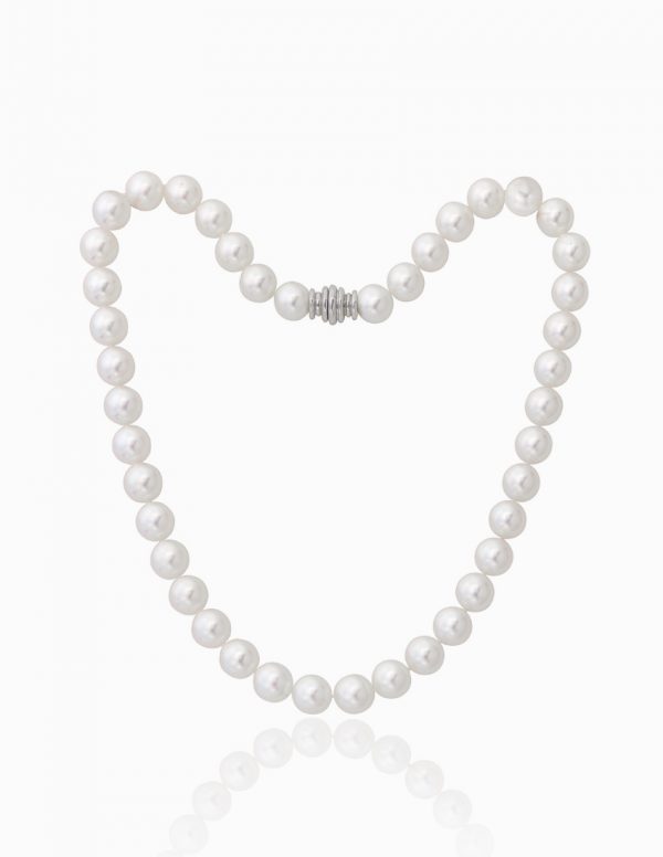 18" Akoya Cultured Pearl Necklace