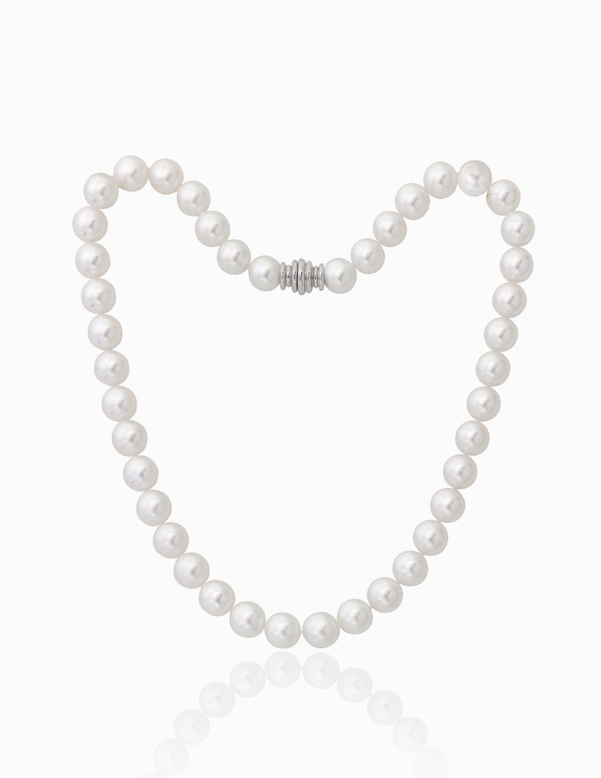 Pearl Necklaces - Cultured Akoya Pearl Strands (Length: 24)