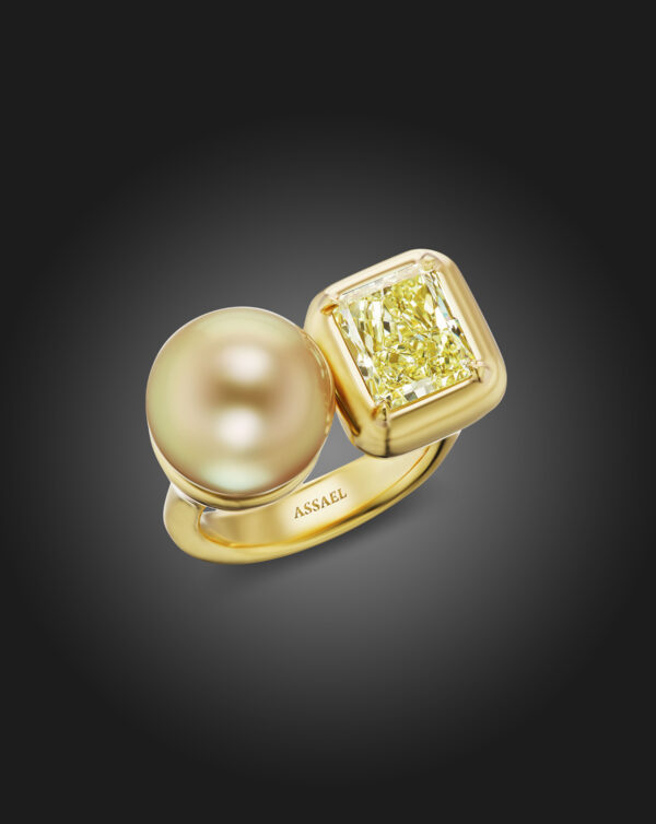 Golden South Sea Pearl and Yellow Diamond Ring