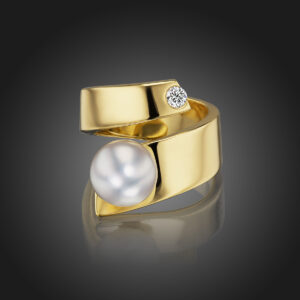 Akoya Pearl Medium “Wrap” Ring by Sea Gilson for Assael