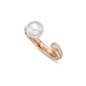 Assael Akoya Cultured Pearl sits regally on an open band of 18K Rose Gold