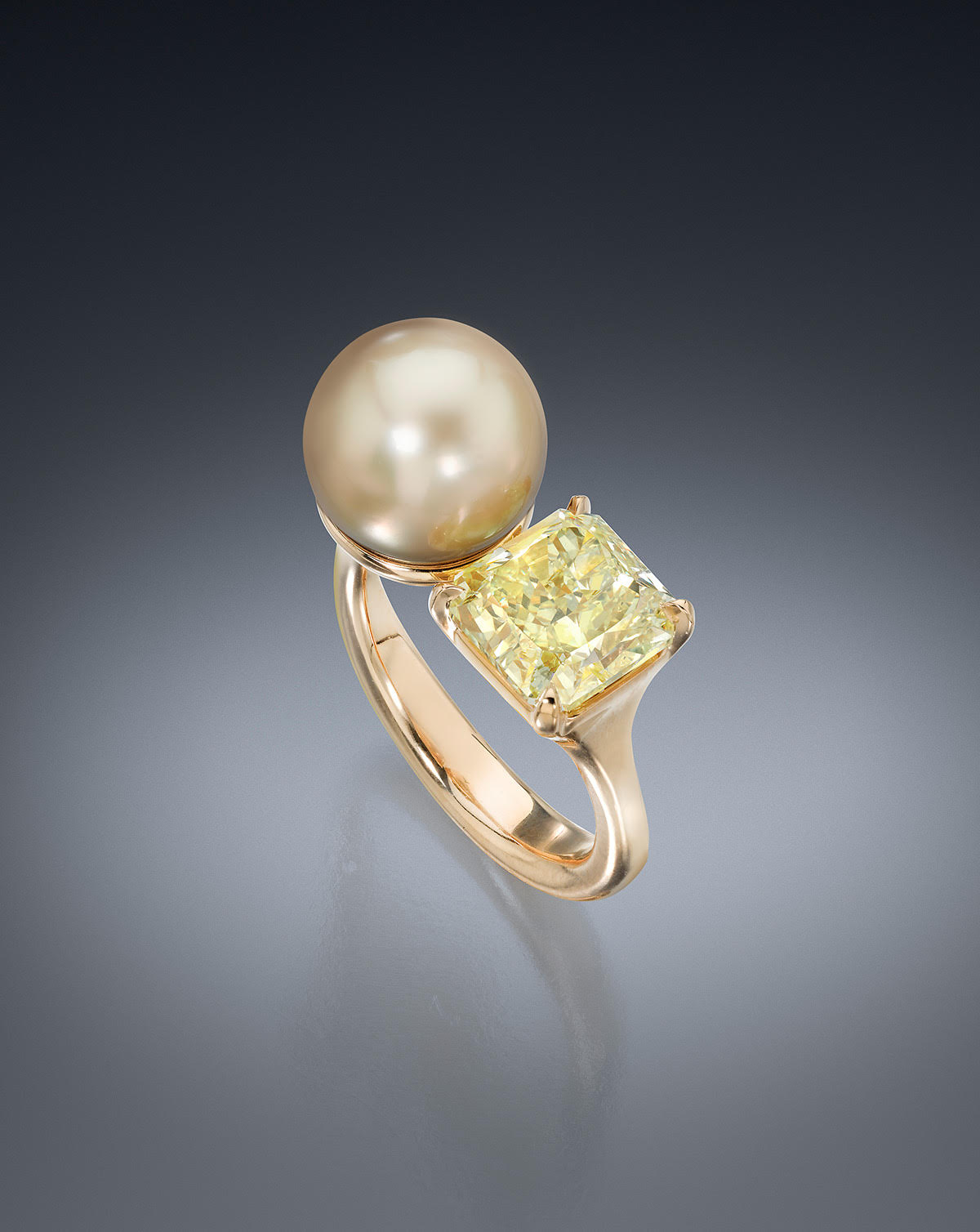 Gold ring with pearl clearance and diamonds