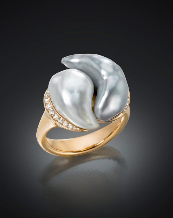 Assael Yin-Yang Ring featuring 2 South Sea Keshi Pearls