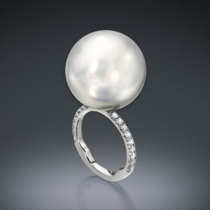 Assael Gem south sea pearl and diamond ring